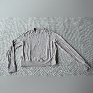 Lululemon light weight beige tan cropped long sleeve sz S
